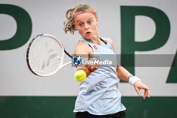 2023-05-23 - Alice ROBBE of France during the second qualifying day of Roland-Garros 2023, Grand Slam tennis tournament, Previews on May 23, 2023 at Roland-Garros stadium in Paris, France - TENNIS - ROLAND GARROS 2023 - PREVIEWS - INTERNATIONALS - TENNIS