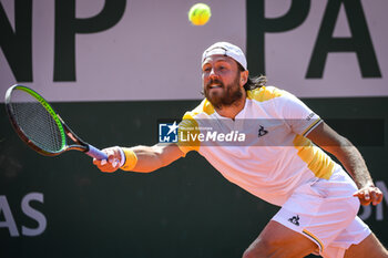 2023-05-24 - Lucas POUILLE of France during the third qualifying day of Roland-Garros 2023, Grand Slam tennis tournament, Previews on May 24, 2023 at Roland-Garros stadium in Paris, France - TENNIS - ROLAND GARROS 2023 - PREVIEWS - INTERNATIONALS - TENNIS