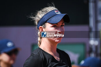 2023-05-24 - Elizabeth MANDLIK of United States during the third qualifying day of Roland-Garros 2023, Grand Slam tennis tournament, Previews on May 24, 2023 at Roland-Garros stadium in Paris, France - TENNIS - ROLAND GARROS 2023 - PREVIEWS - INTERNATIONALS - TENNIS