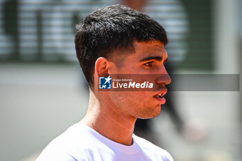 2023-05-26 - Carlos ALCARAZ of Spain during a training session of Roland-Garros 2023, Grand Slam tennis tournament, Previews on May 26, 2023 at Roland-Garros stadium in Paris, France - TENNIS - ROLAND GARROS 2023 - PREVIEWS - INTERNATIONALS - TENNIS