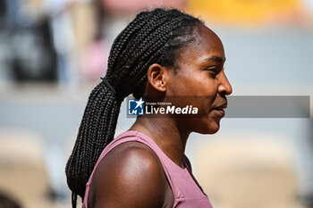 2023-05-27 - Coco GAUFF of United States during an exhibition match of Roland-Garros 2023, Grand Slam tennis tournament, Previews on May 27, 2023 at Roland-Garros stadium in Paris, France - TENNIS - ROLAND GARROS 2023 - PREVIEWS - INTERNATIONALS - TENNIS