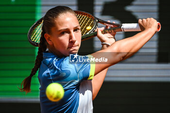 2023-05-27 - Diane PARRY of France during an exhibition match of Roland-Garros 2023, Grand Slam tennis tournament, Previews on May 27, 2023 at Roland-Garros stadium in Paris, France - TENNIS - ROLAND GARROS 2023 - PREVIEWS - INTERNATIONALS - TENNIS