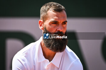 2023-05-27 - Benoit PAIRE of France during an exhibition match of Roland-Garros 2023, Grand Slam tennis tournament, Previews on May 27, 2023 at Roland-Garros stadium in Paris, France - TENNIS - ROLAND GARROS 2023 - PREVIEWS - INTERNATIONALS - TENNIS