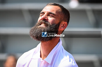 2023-05-27 - Benoit PAIRE of France looks dejected during an exhibition match of Roland-Garros 2023, Grand Slam tennis tournament, Previews on May 27, 2023 at Roland-Garros stadium in Paris, France - TENNIS - ROLAND GARROS 2023 - PREVIEWS - INTERNATIONALS - TENNIS