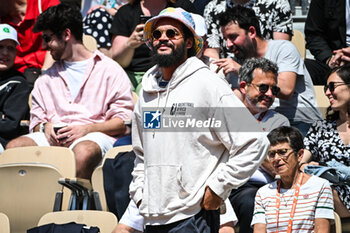 2023-05-27 - Former French-US basketball player Joakim NOAH during the concert of his father the French singer and former tennis player Yannick NOAH at Roland-Garros 2023, Grand Slam tennis tournament, Previews on May 27, 2023 at Roland-Garros stadium in Paris, France - TENNIS - ROLAND GARROS 2023 - PREVIEWS - INTERNATIONALS - TENNIS
