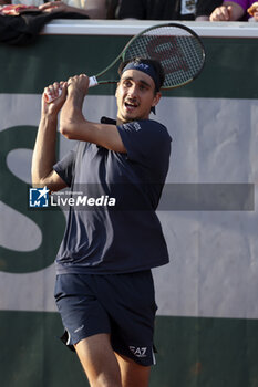 2023-05-28 - Lorenzo Sonego of Italy during day 1 of the 2023 French Open, Roland-Garros 2023, second Grand Slam tennis tournament of the year, on May 28, 2023 at stade Roland-Garros in Paris, France - TENNIS - ROLAND GARROS 2023 - WEEK 1 - INTERNATIONALS - TENNIS