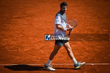 2023-05-29 - Cameron NORRIE of Great Britain during the second day of Roland-Garros 2023, Grand Slam tennis tournament, on May 29, 2023 at Roland-Garros stadium in Paris, France - TENNIS - ROLAND GARROS 2023 - WEEK 1 - INTERNATIONALS - TENNIS