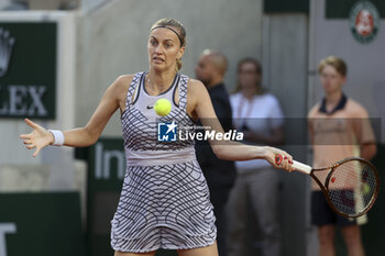 2023-05-29 - Petra Kvitova of Czech Republic during day 2 of the 2023 French Open, Roland-Garros 2023, second Grand Slam tennis tournament of the year, on May 29, 2023 at stade Roland-Garros in Paris, France - TENNIS - ROLAND GARROS 2023 - WEEK 1 - INTERNATIONALS - TENNIS