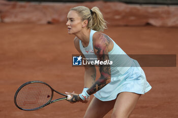 2023-05-29 - Tereza Martincova of Czech Republic during day 2 of the 2023 French Open, Roland-Garros 2023, second Grand Slam tennis tournament of the year, on May 29, 2023 at stade Roland-Garros in Paris, France - TENNIS - ROLAND GARROS 2023 - WEEK 1 - INTERNATIONALS - TENNIS
