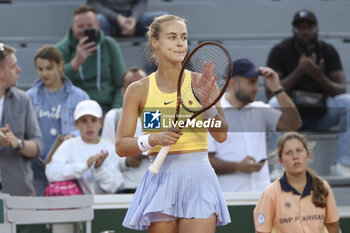 2023-05-29 - Anna Karolina Schmiedlova of Czech Republic celebrates her victory during day 2 of the 2023 French Open, Roland-Garros 2023, second Grand Slam tennis tournament of the year, on May 29, 2023 at stade Roland-Garros in Paris, France - TENNIS - ROLAND GARROS 2023 - WEEK 1 - INTERNATIONALS - TENNIS