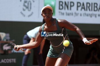 2023-05-29 - Sloane Stephens of USA during day 2 of the 2023 French Open, Roland-Garros 2023, second Grand Slam tennis tournament of the year, on May 29, 2023 at stade Roland-Garros in Paris, France - TENNIS - ROLAND GARROS 2023 - WEEK 1 - INTERNATIONALS - TENNIS