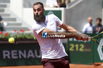 2023-05-29 - Benoit Paire of France during day 2 of the 2023 French Open, Roland-Garros 2023, second Grand Slam tennis tournament of the year, on May 29, 2023 at stade Roland-Garros in Paris, France - TENNIS - ROLAND GARROS 2023 - WEEK 1 - INTERNATIONALS - TENNIS