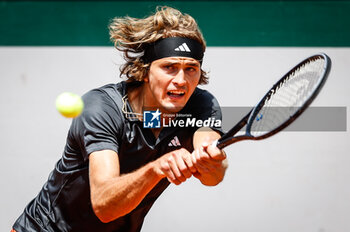 2023-05-30 - Alexander ZVEREV of Germany during the third day of Roland-Garros 2023, Grand Slam tennis tournament, on May 30, 2023 at Roland-Garros stadium in Paris, France - TENNIS - ROLAND GARROS 2023 - WEEK 1 - INTERNATIONALS - TENNIS
