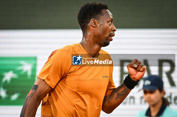 2023-05-30 - Gael MONFILS of France celebrates his point during the third day of Roland-Garros 2023, Grand Slam tennis tournament, on May 30, 2023 at Roland-Garros stadium in Paris, France - TENNIS - ROLAND GARROS 2023 - WEEK 1 - INTERNATIONALS - TENNIS