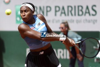 2023-05-30 - Coco Gauff of USA during day 3 of the 2023 French Open, Roland-Garros 2023, second Grand Slam tennis tournament of the year, on May 30, 2023 at Stade Roland-Garros in Paris, France - TENNIS - ROLAND GARROS 2023 - WEEK 1 - INTERNATIONALS - TENNIS
