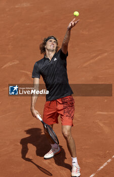 2023-05-30 - Alexander Zverev of Germany during day 3 of the 2023 French Open, Roland-Garros 2023, second Grand Slam tennis tournament of the year, on May 30, 2023 at Stade Roland-Garros in Paris, France - TENNIS - ROLAND GARROS 2023 - WEEK 1 - INTERNATIONALS - TENNIS