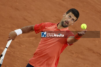 2023-05-31 - Novak Djokovic of Serbia during day 4 of the 2023 French Open, Roland-Garros 2023, second Grand Slam tennis tournament of the year, on May 31, 2023 at Stade Roland-Garros in Paris, France - TENNIS - ROLAND GARROS 2023 - WEEK 1 - INTERNATIONALS - TENNIS
