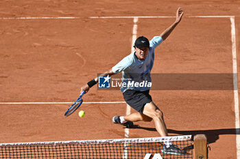 2023-05-31 - Taro Daniel of Japan during the French Open, Grand Slam tennis tournament on May 31, 2023 at Roland Garros stadium in Paris, France. Photo Victor Joly / DPPI - TENNIS - ROLAND GARROS 2023 - WEEK 1 - INTERNATIONALS - TENNIS