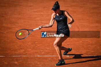 2023-06-01 - Oceane DODIN of France during the fifth day of Roland-Garros 2023, Grand Slam tennis tournament, on June 01, 2023 at Roland-Garros stadium in Paris, France - TENNIS - ROLAND GARROS 2023 - WEEK 1 - INTERNATIONALS - TENNIS