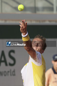 2023-06-01 - Jiri Lehecka of Czech Republic during day 5 of the 2023 French Open, Roland-Garros 2023, second Grand Slam tennis tournament of the year, on June 1, 2023 at Stade Roland-Garros in Paris, France - TENNIS - ROLAND GARROS 2023 - WEEK 1 - INTERNATIONALS - TENNIS