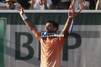 2023-06-01 - Genaro Alberto Olivieri of Argentina celebrates his victory over Andrea Vavassori of Italy during day 5 of the 2023 French Open, Roland-Garros 2023, second Grand Slam tennis tournament of the year, on June 1, 2023 at Stade Roland-Garros in Paris, France - TENNIS - ROLAND GARROS 2023 - WEEK 1 - INTERNATIONALS - TENNIS