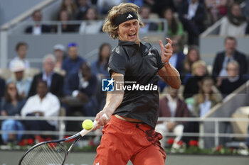 2023-06-01 - Alexander Zverev of Germany during day 5 of the 2023 French Open, Roland-Garros 2023, second Grand Slam tennis tournament of the year, on June 1, 2023 at Stade Roland-Garros in Paris, France - TENNIS - ROLAND GARROS 2023 - WEEK 1 - INTERNATIONALS - TENNIS
