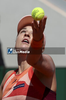 2023-06-02 - Anna Blinkova of Russia during day 6 of the 2023 French Open, Roland-Garros 2023, second Grand Slam tennis tournament of the year, on June 2, 2023 at Stade Roland-Garros in Paris, France - TENNIS - ROLAND GARROS 2023 - WEEK 1 - INTERNATIONALS - TENNIS