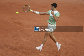 2023-06-02 - Carlos Alcaraz of Spain during day 6 of the 2023 French Open, Roland-Garros 2023, second Grand Slam tennis tournament of the year, on June 2, 2023 at Stade Roland-Garros in Paris, France - TENNIS - ROLAND GARROS 2023 - WEEK 1 - INTERNATIONALS - TENNIS