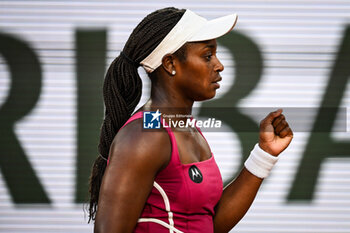 2023-06-04 - Sloane STEPHENS of United States celebrates his point during the eighth day of Roland-Garros 2023, Grand Slam tennis tournament, on June 04, 2023 at Roland-Garros stadium in Paris, France - TENNIS - ROLAND GARROS 2023 - WEEK 2 - INTERNATIONALS - TENNIS