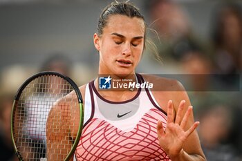 2023-06-04 - Aryna SABALENKA of Belarus looks dejected during the eighth day of Roland-Garros 2023, Grand Slam tennis tournament, on June 04, 2023 at Roland-Garros stadium in Paris, France - TENNIS - ROLAND GARROS 2023 - WEEK 2 - INTERNATIONALS - TENNIS