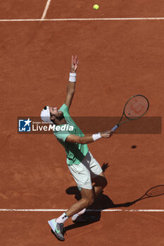 2023-06-04 - Karen Khachanov of Russia during day 8 of the 2023 French Open, Roland-Garros 2023, second Grand Slam tennis tournament of the year, on June 4, 2023 at Stade Roland-Garros in Paris, France - TENNIS - ROLAND GARROS 2023 - WEEK 1 - INTERNATIONALS - TENNIS