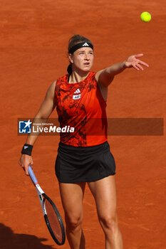 2023-06-08 - Karolina Muchova of Czech Republic during the French Open 2023, Roland-Garros 2023, Grand Slam tennis tournament, on June 8, 2023 at Stade Roland-Garros in Paris, France - TENNIS - ROLAND GARROS 2023 - WEEK 2 - INTERNATIONALS - TENNIS