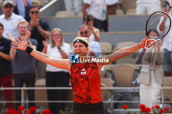 2023-06-08 - Karolina Muchova of Czech Republic celebrates her victory against Aryna Sabalenka of Belarus during the French Open 2023, Roland-Garros 2023, Grand Slam tennis tournament, on June 8, 2023 at Stade Roland-Garros in Paris, France - TENNIS - ROLAND GARROS 2023 - WEEK 2 - INTERNATIONALS - TENNIS