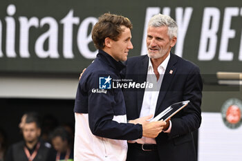 2023-06-11 - Gilles Moretton and Casper Ruud during the French Open final, Grand Slam tennis tournament on June 11, 2023 at Roland Garros stadium in Paris, France. Photo Victor Joly / DPPI - TENNIS - ROLAND GARROS 2023 - WEEK 2 - INTERNATIONALS - TENNIS