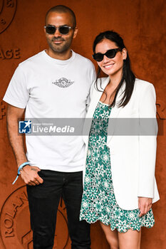 2023-06-11 - Tony PARKER and Alize LIM during the fifteenth day of Roland-Garros 2023, Grand Slam tennis tournament, on June 11, 2023 at Roland-Garros stadium in Paris, France - TENNIS - ROLAND GARROS 2023 - WEEK 2 - INTERNATIONALS - TENNIS