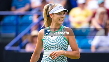 2023-06-27 - Katie Boulter of Great Britain in action during the first round of the 2023 Rothesay International, WTA 500 tennis tournament on June 27, 2023 at Devonshire Park in Eastbourne, England - TENNIS - WTA - ROTHESAY INTERNATIONAL 2023 - INTERNATIONALS - TENNIS