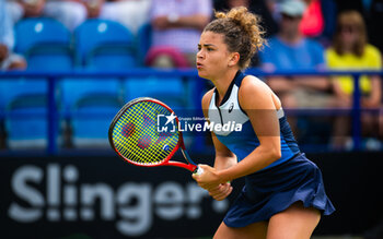 2023-06-27 - Jasmine Paolini of Italy in action during the first round of the 2023 Rothesay International, WTA 500 tennis tournament on June 27, 2023 at Devonshire Park in Eastbourne, England - TENNIS - WTA - ROTHESAY INTERNATIONAL 2023 - INTERNATIONALS - TENNIS