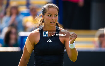 2023-06-28 - Jodie Burrage of Great Britain in action during the second round of the 2023 Rothesay International, WTA 500 tennis tournament on June 28, 2023 at Devonshire Park in Eastbourne, England - TENNIS - WTA - ROTHESAY INTERNATIONAL 2023 - INTERNATIONALS - TENNIS