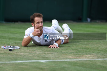 2023-07-03 - Constant Lestienne (Fra) during the 2023 Wimbledon Championships on July 3, 2023 at All England Lawn Tennis & Croquet Club in Wimbledon, England - TENNIS - WIMBLEDON 2023 - INTERNATIONALS - TENNIS