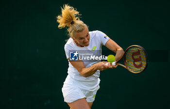 2023-07-03 - Katerina Siniakova of the Czech Republic during the 2023 Wimbledon Championships on July 3, 2023 at All England Lawn Tennis & Croquet Club in Wimbledon, England - TENNIS - WIMBLEDON 2023 - INTERNATIONALS - TENNIS