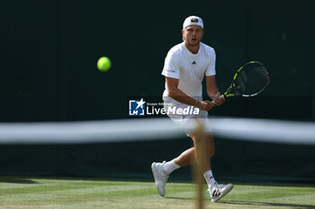 2023-07-05 - Alexandre Muller during the 2023 Wimbledon Championships on July 3, 2023 at All England Lawn Tennis & Croquet Club in Wimbledon, England - TENNIS - WIMBLEDON 2023 - INTERNATIONALS - TENNIS