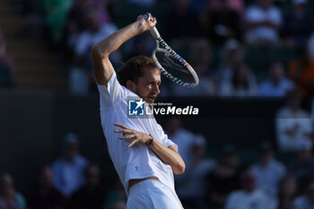 2023-07-06 - Daniil Medvedev during the 2023 Wimbledon Championships on July 6, 2023 at All England Lawn Tennis & Croquet Club in Wimbledon, England - TENNIS - WIMBLEDON 2023 - INTERNATIONALS - TENNIS