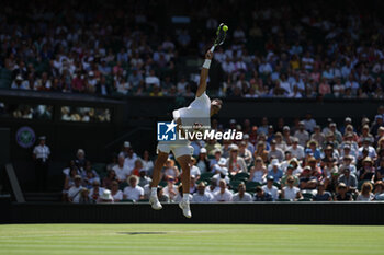 2023-07-07 - Carlos Alcaraz during the 2023 Wimbledon Championships on July 7, 2023 at All England Lawn Tennis & Croquet Club in Wimbledon, England - TENNIS - WIMBLEDON 2023 - INTERNATIONALS - TENNIS
