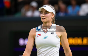2023-07-08 - Elena Rybakina of Kazakhstan in action during the third round of the 2023 Wimbledon Championships on July 8, 2023 at All England Lawn Tennis & Croquet Club in Wimbledon, England - TENNIS - WIMBLEDON 2023 - INTERNATIONALS - TENNIS