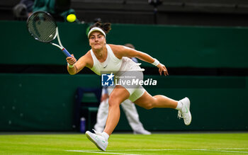 2023-07-08 - Bianca Andreescu of Canada in action during the third round of the 2023 Wimbledon Championships on July 8, 2023 at All England Lawn Tennis & Croquet Club in Wimbledon, England - TENNIS - WIMBLEDON 2023 - INTERNATIONALS - TENNIS