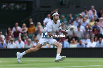 2023-07-09 - Andrey Rublev (Rus) during the 2023 Wimbledon Championships on July 9, 2023 at All England Lawn Tennis & Croquet Club in Wimbledon, England - TENNIS - WIMBLEDON 2023 - INTERNATIONALS - TENNIS