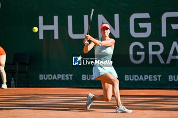 2023-07-18 - Anna Bondar (HUN) during the second day main draw match of WTA250 Hungarian Gran Prix Tennis on July 18th, 2023 at Romai Teniszakademia , Budapest, Hungary - WTA 250 - HUNGARIAN GRAND PRIXHUNA - INTERNATIONALS - TENNIS