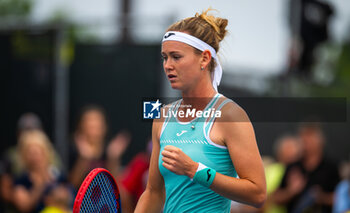 2023-08-07 - Marie Bouzkova of the Czech Republic in action during the first round of the 2023 Omnium Banque Nationale, WTA 1000 tennis tournament on August 7, 2023 in Montreal, Canada - TENNIS - WTA - OMNIUM BANQUE NATIONALE 2023 - INTERNATIONALS - TENNIS