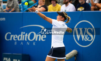 2023-08-15 - Donna Vekic of Croatia in action during the first round of the 2023 Western & Southern Open, WTA 1000 tennis tournament on August 15, 2023 in Cincinnati, United States - TENNIS - WTA - WESTERN & SOUTHERN OPEN 2023 - INTERNATIONALS - TENNIS