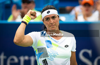 2023-08-15 - Ons Jabeur of Tunisia in action during the first round of the 2023 Western & Southern Open, WTA 1000 tennis tournament on August 15, 2023 in Cincinnati, United States - TENNIS - WTA - WESTERN & SOUTHERN OPEN 2023 - INTERNATIONALS - TENNIS